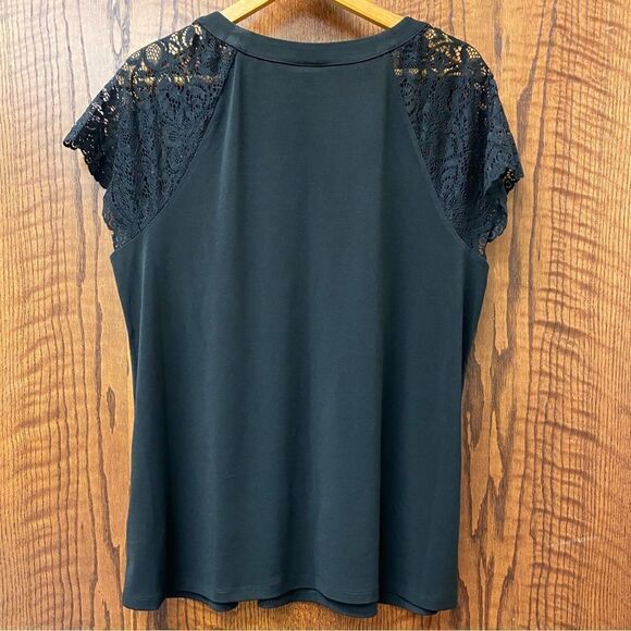 Torrid black‎ STUDIO KNIT LACE SLEEVE TOP - Picture 7 of 8